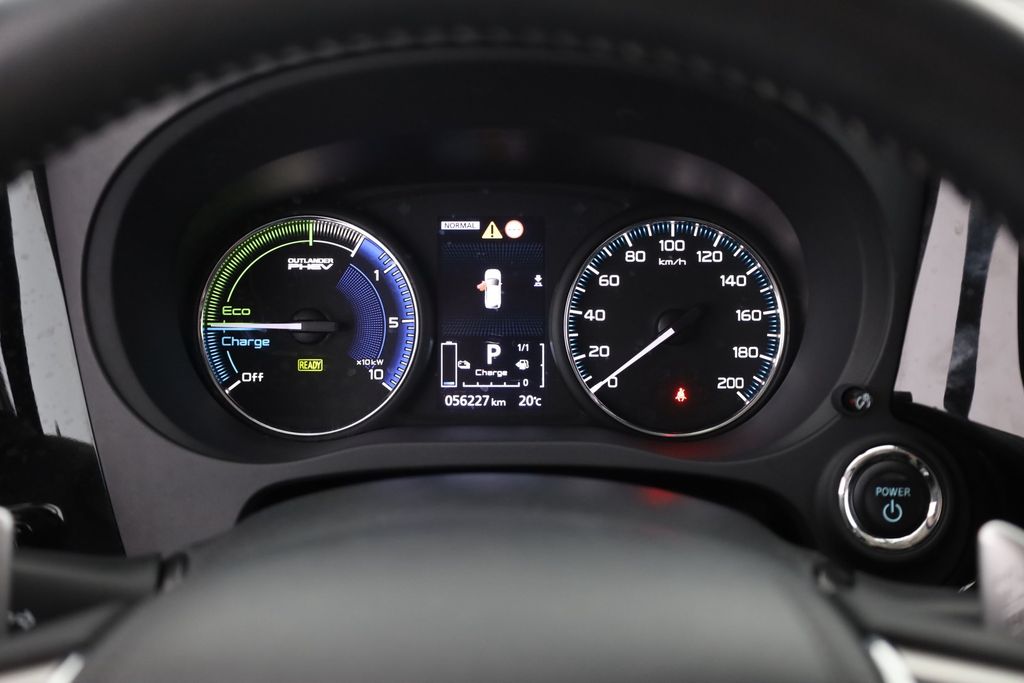 Mitsubishi Outlander 2020