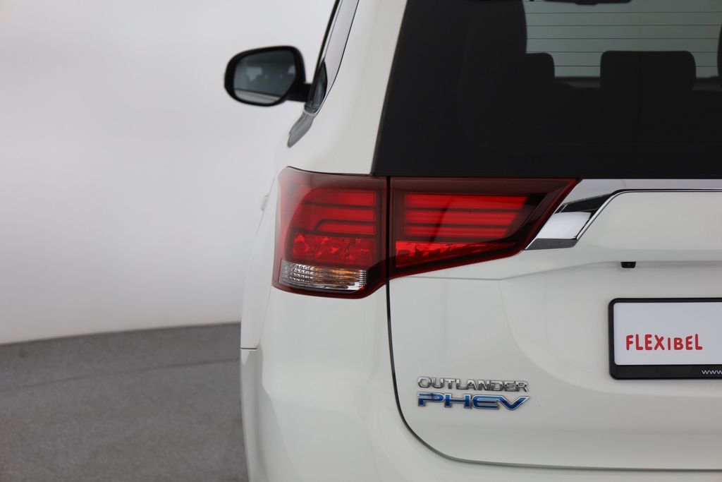 Mitsubishi Outlander 2020