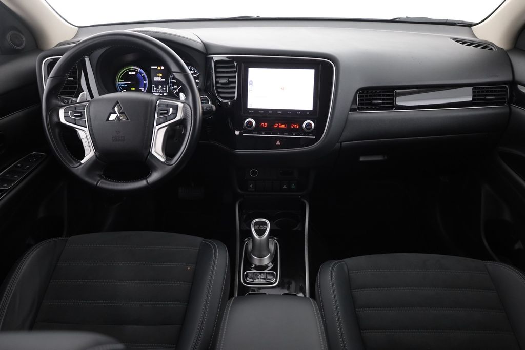 Mitsubishi Outlander 2020