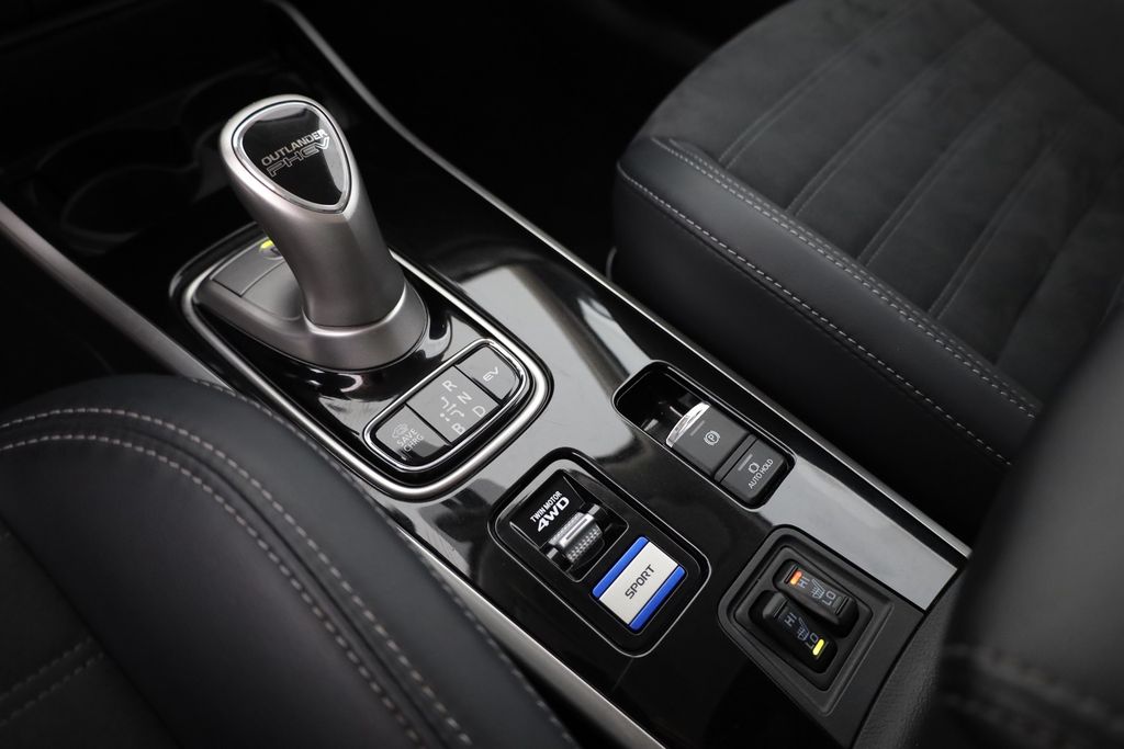 Mitsubishi Outlander 2020