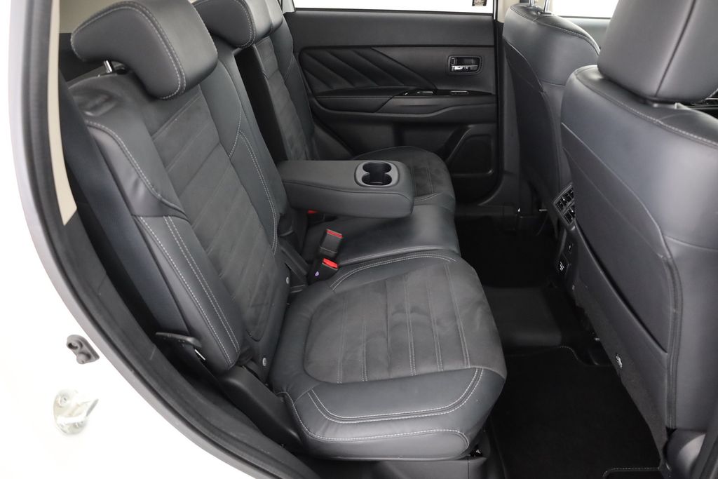 Mitsubishi Outlander 2020