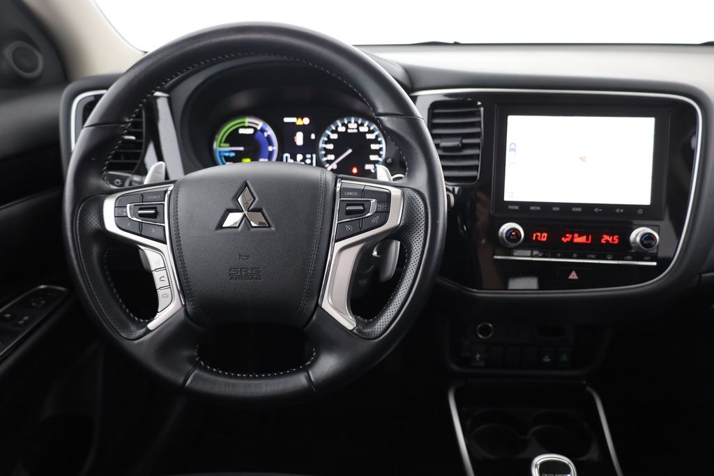 Mitsubishi Outlander 2020