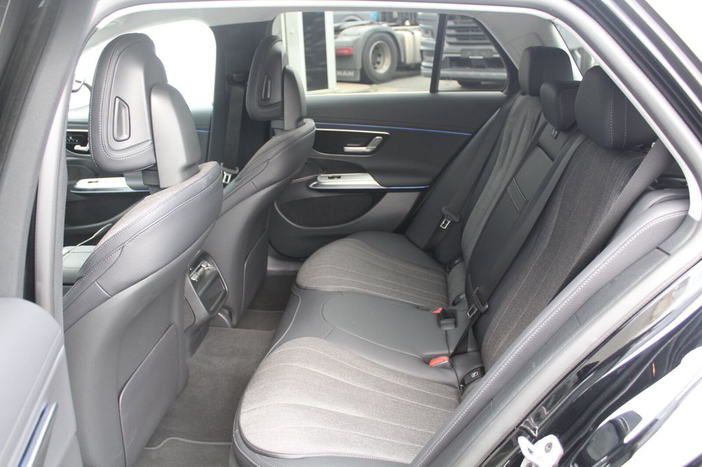 Mercedes-Benz E 200 2025