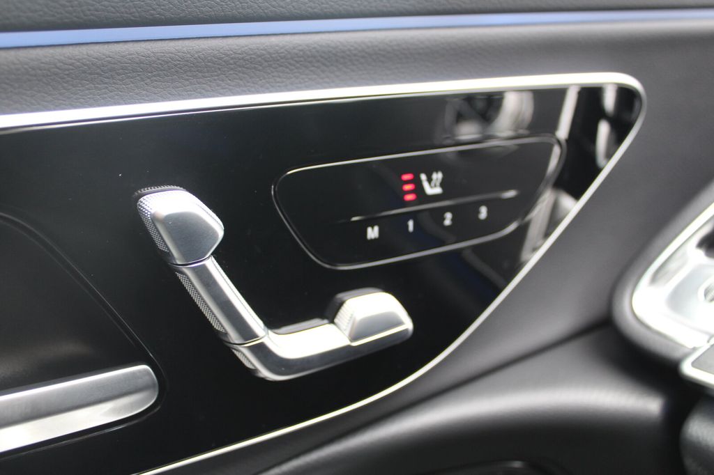 Mercedes-Benz E 200 2025