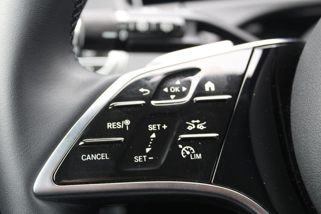 Mercedes-Benz E 200 2025