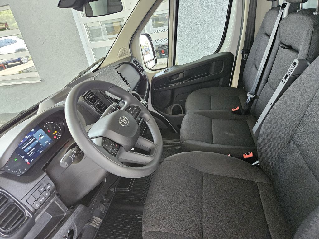 Toyota Proace Max 2025