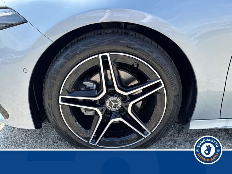 Mercedes-Benz A 180 2025