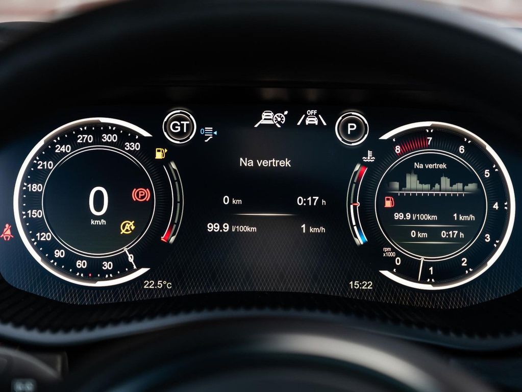 Aston Martin DBX 2023