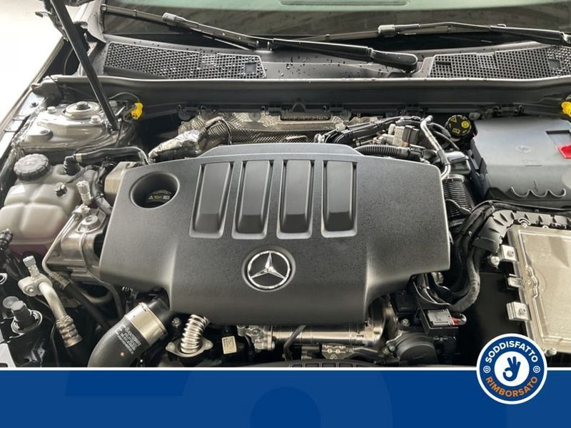 Mercedes-Benz A 180 2025