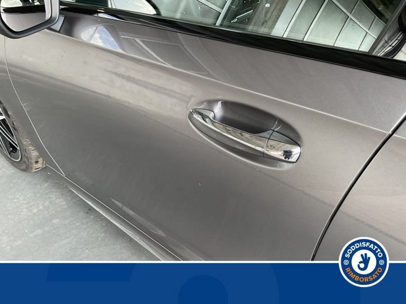 Mercedes-Benz A 180 2025