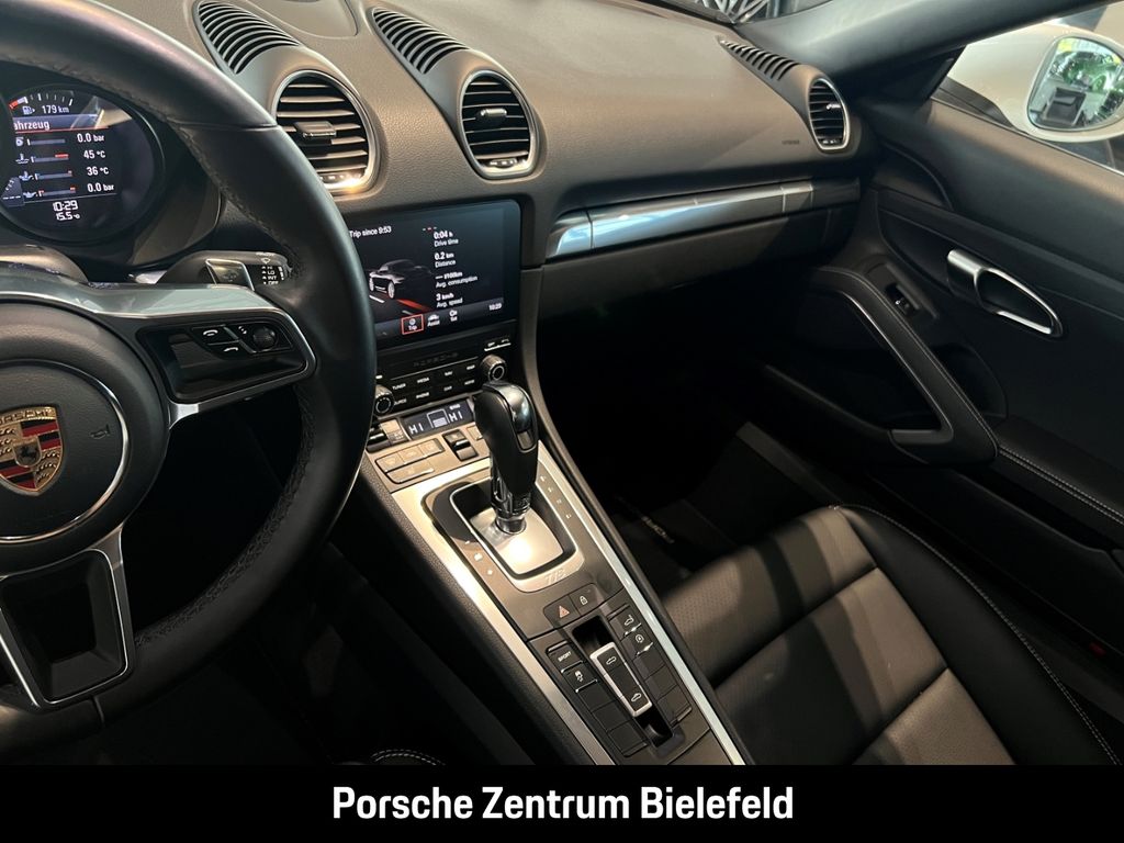 Porsche Boxster 2024