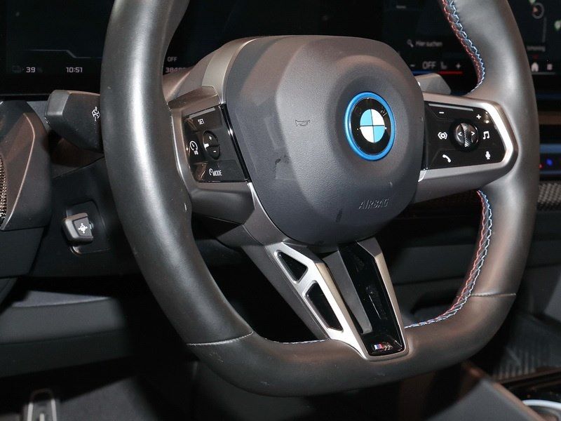 BMW i5 2024