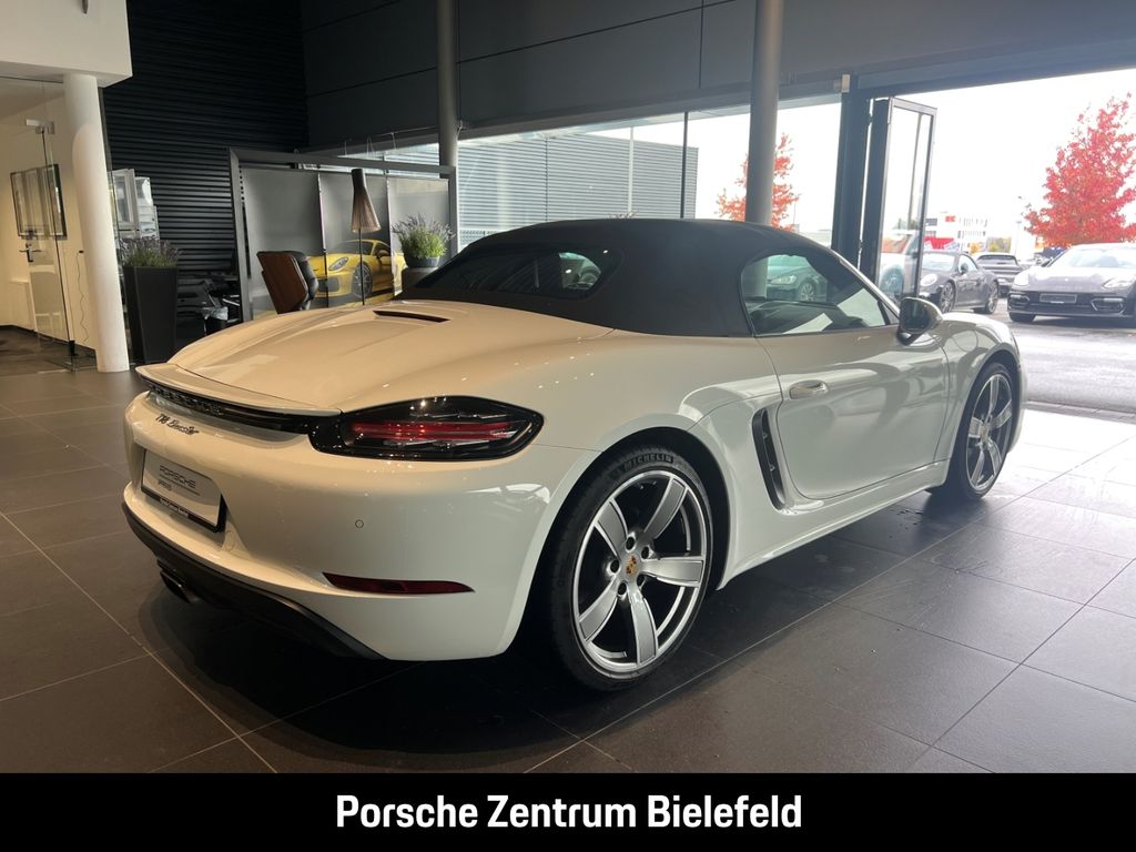 Porsche Boxster 2024