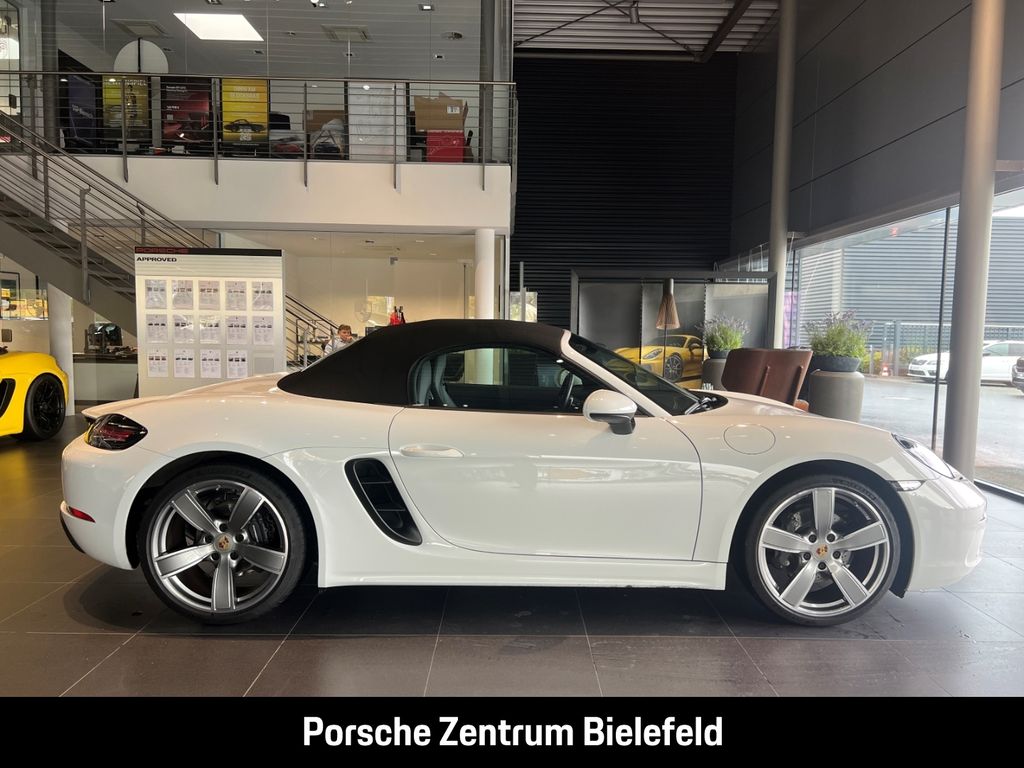 Porsche Boxster 2024