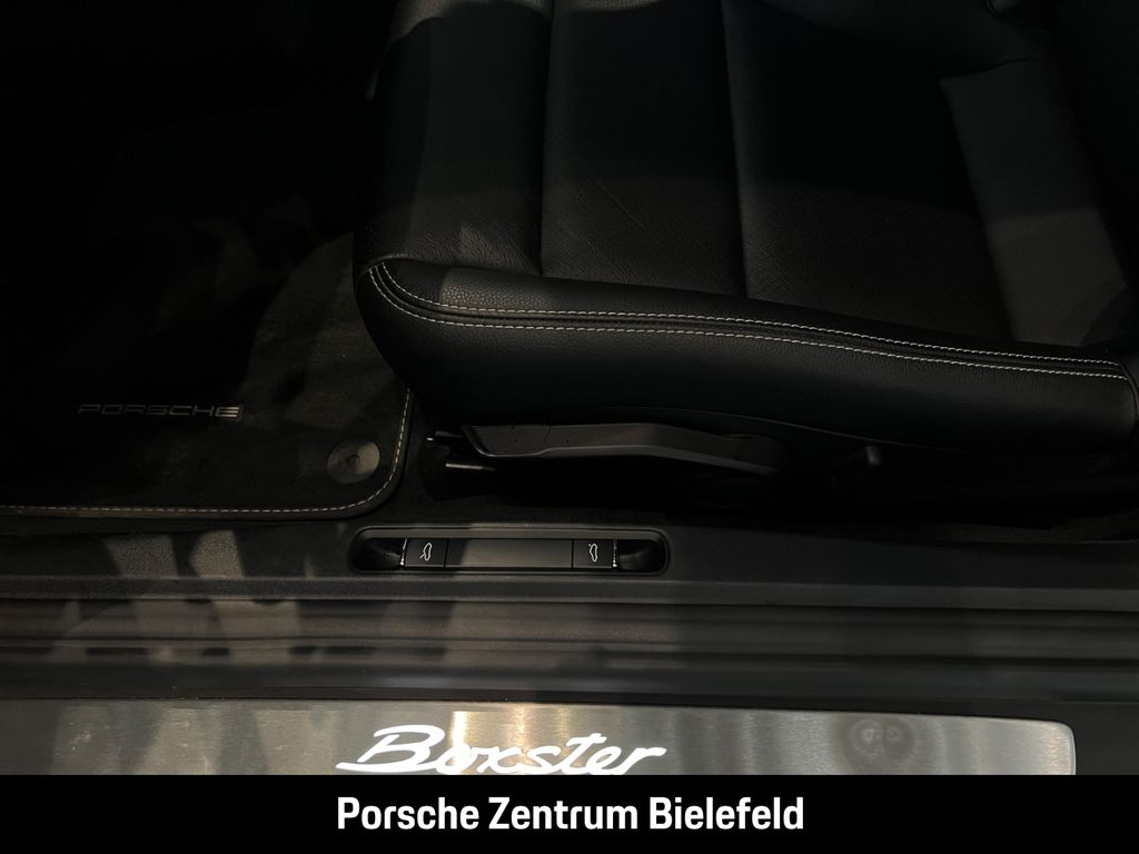 Porsche Boxster 2024