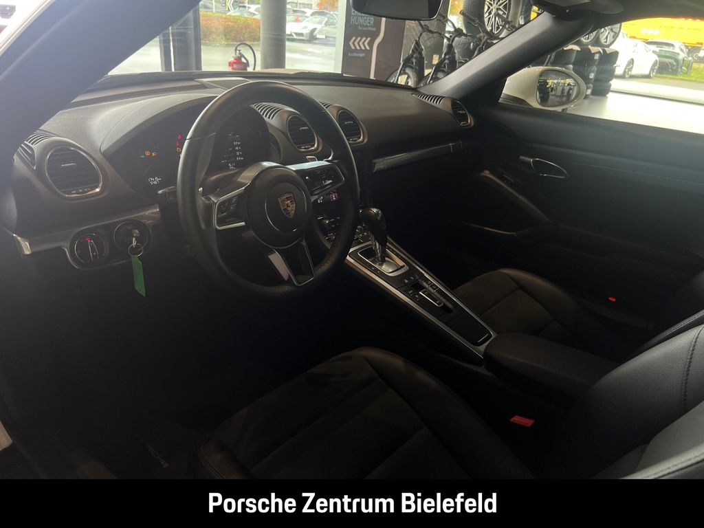 Porsche Boxster 2024