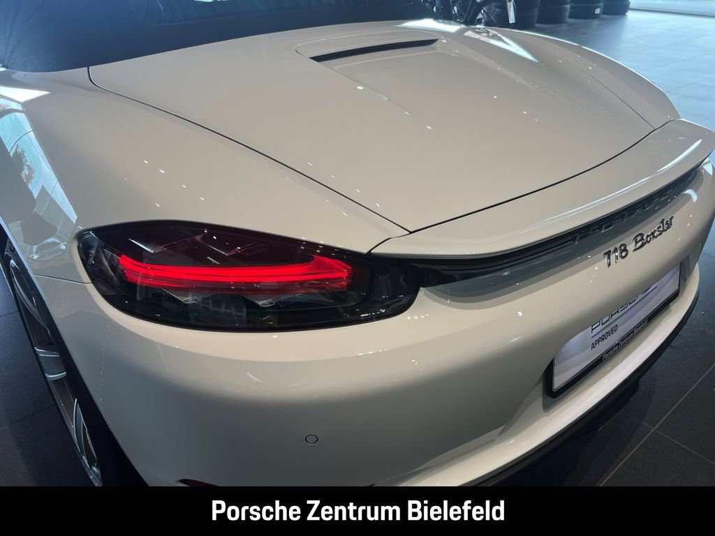 Porsche Boxster 2024