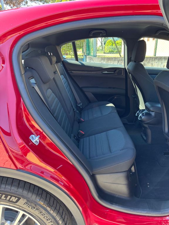 Alfa Romeo Stelvio 2023