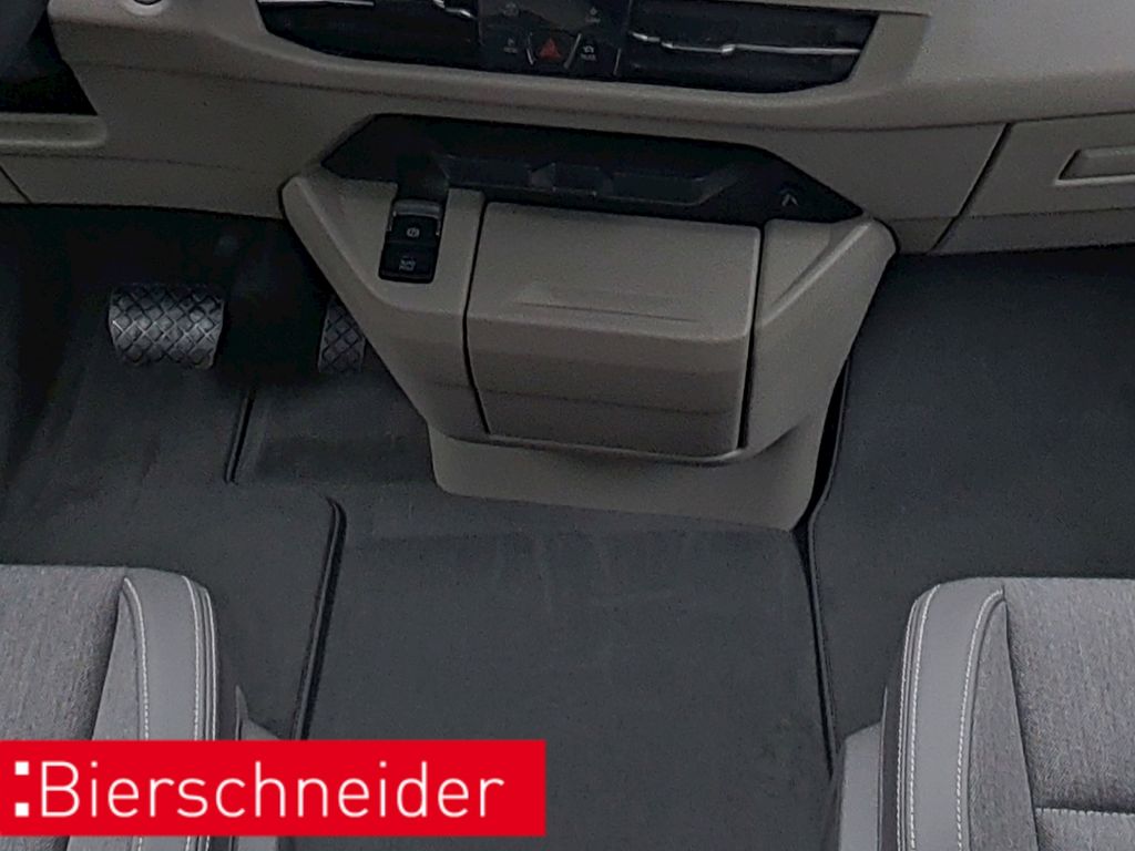 Volkswagen T7 California