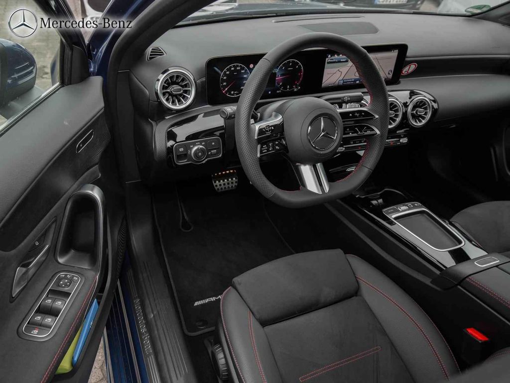 Mercedes-Benz A 200 2025