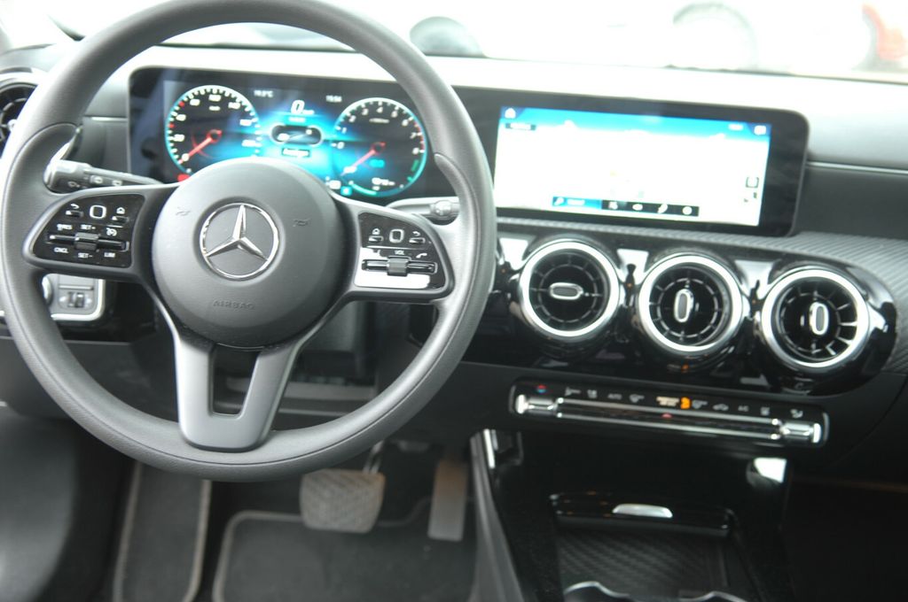 Mercedes-Benz A 250 2021