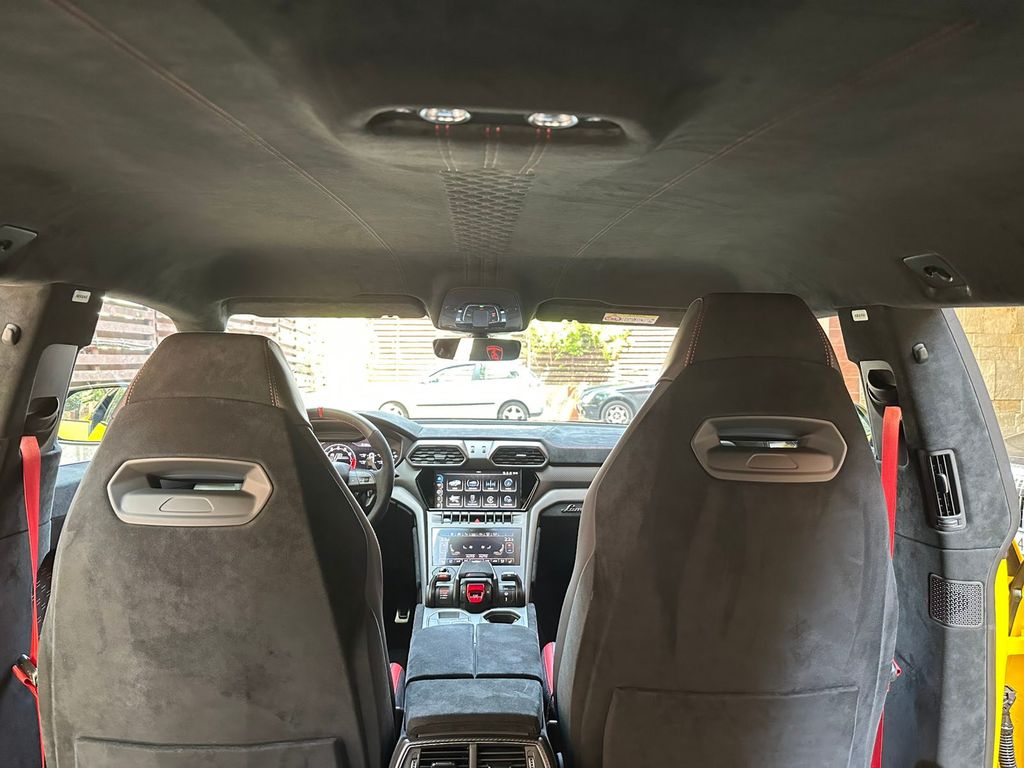 Lamborghini Urus 2024