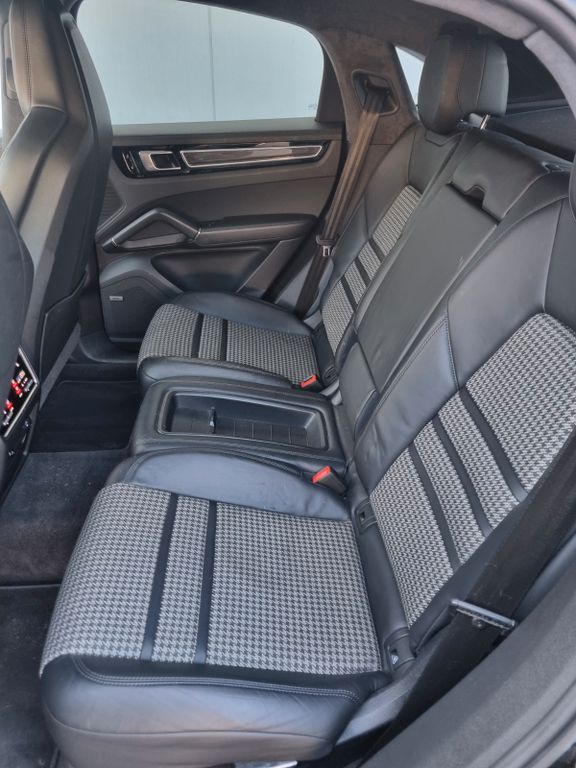 Porsche Cayenne 2019