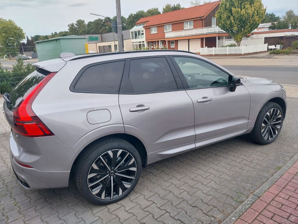 Volvo XC60 2025