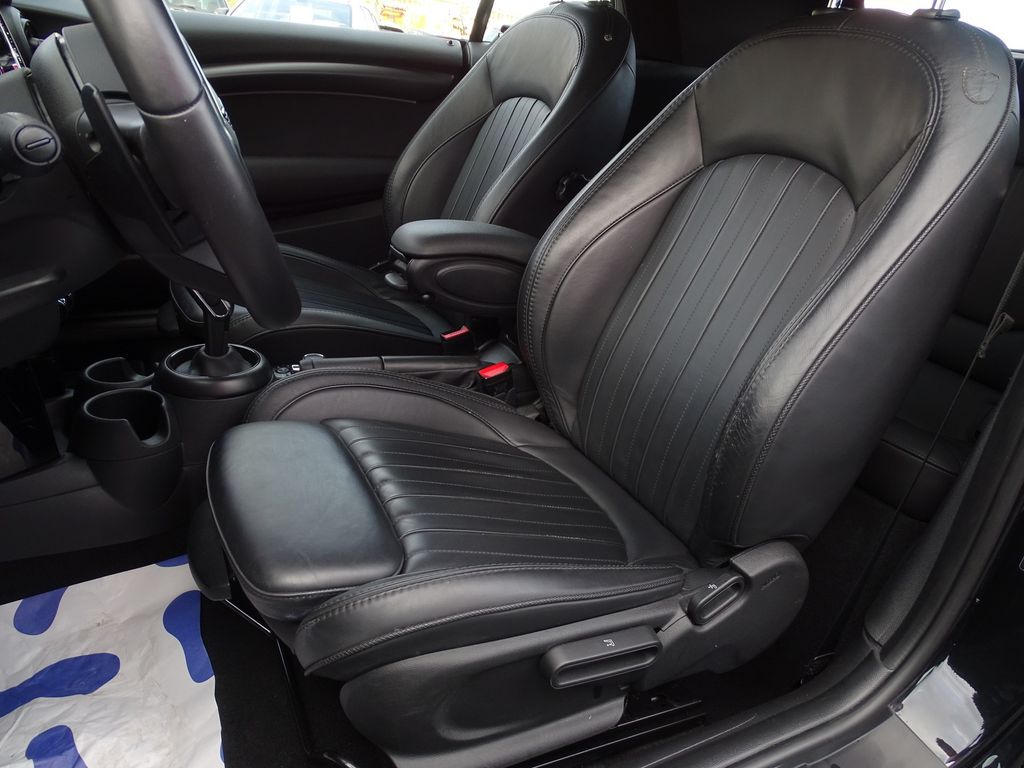 MINI Cooper S Cabrio 2023