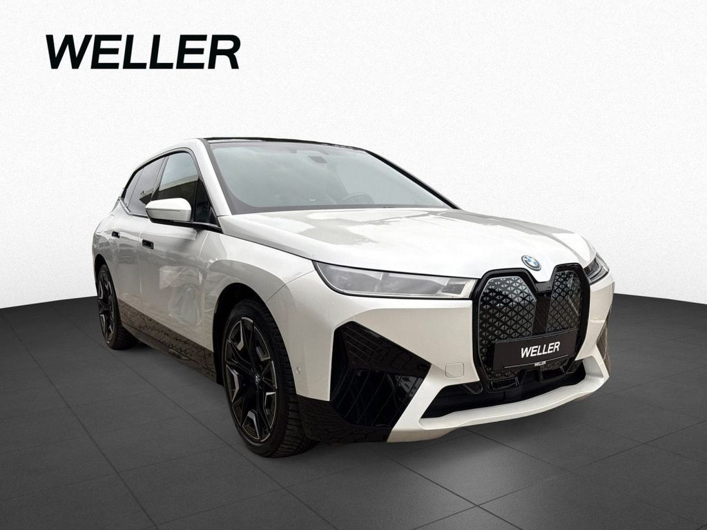 BMW iX 2023