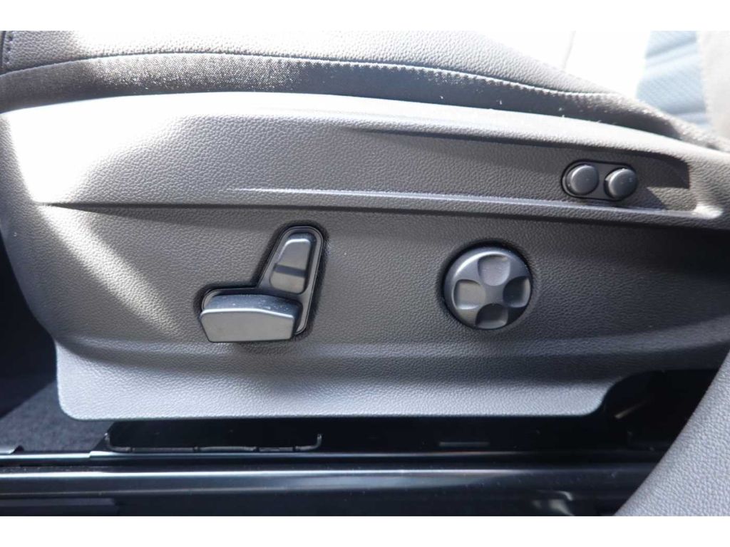 Alfa Romeo Stelvio 2025