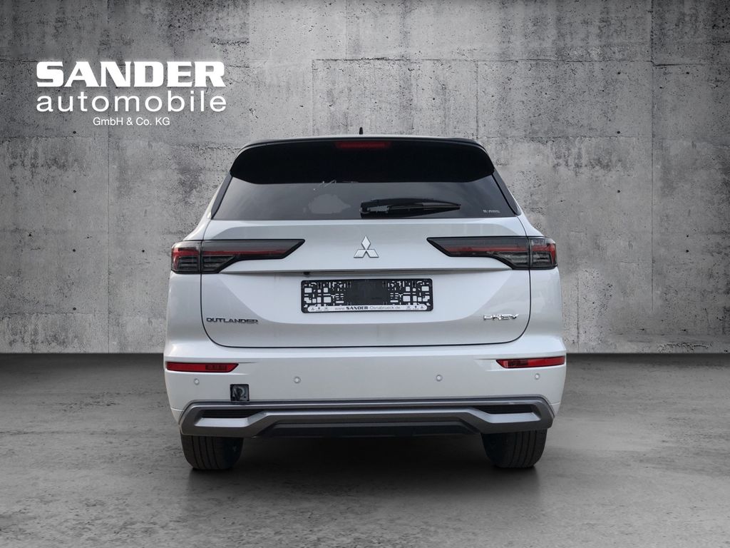 Mitsubishi Outlander 2025
