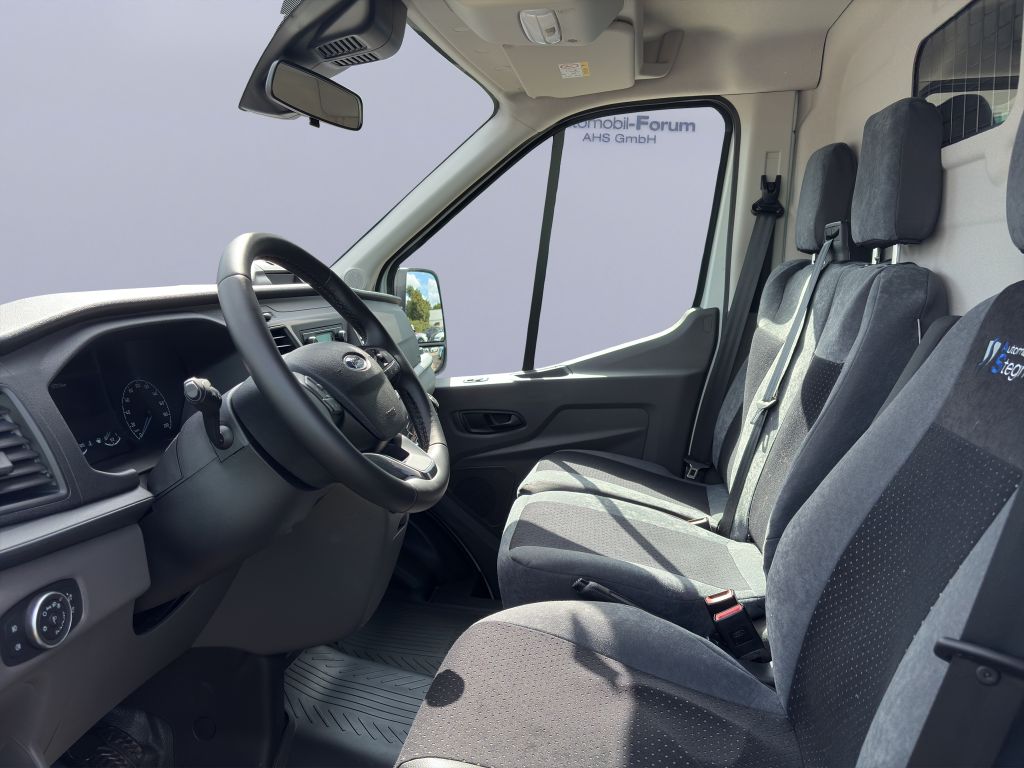 Ford Transit 2024