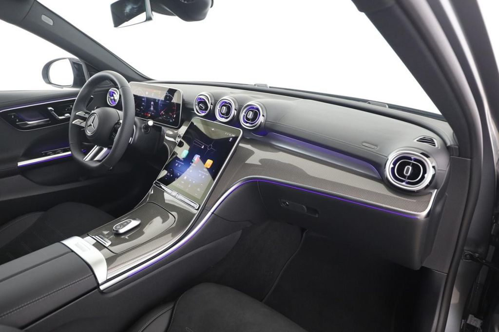 Mercedes-Benz C 220 2025