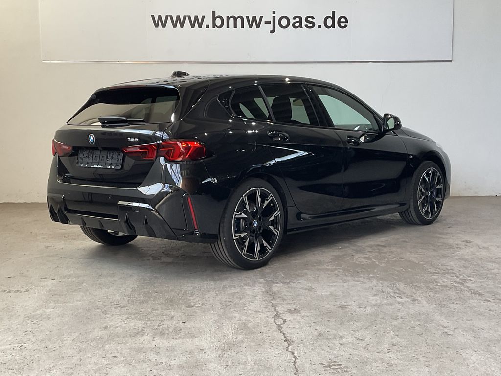BMW 120