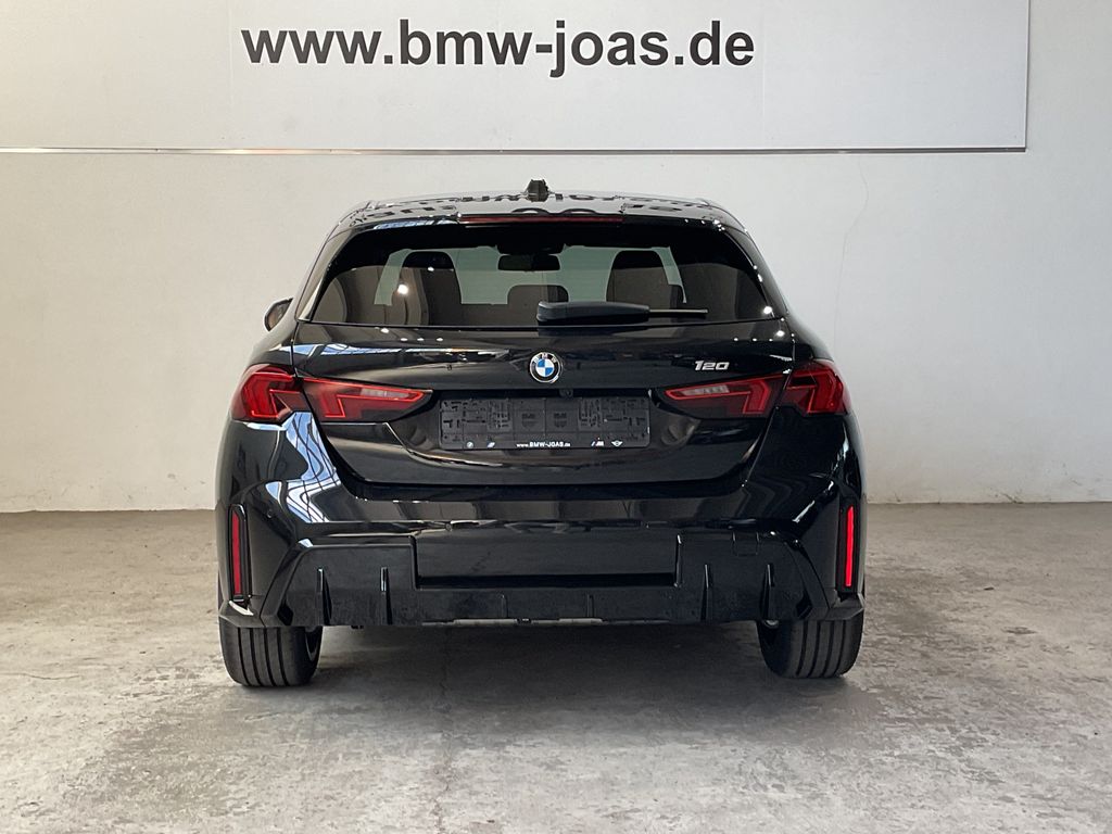 BMW 120