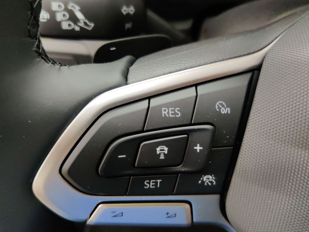 Volkswagen T-Cross 2024