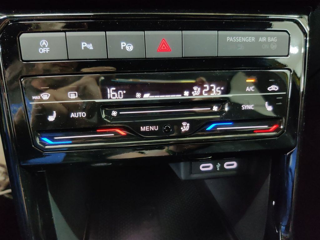 Volkswagen T-Cross 2024