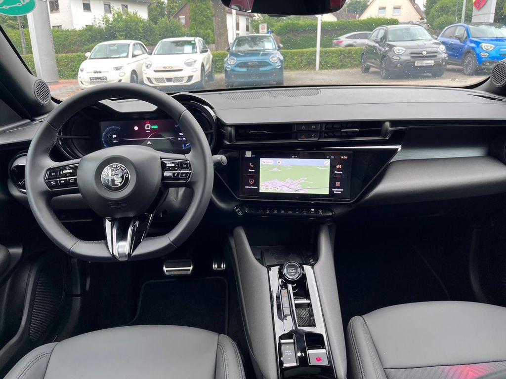 Alfa Romeo Junior 2025