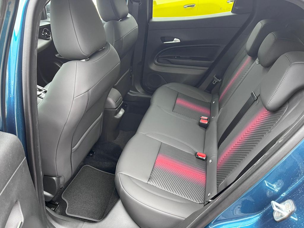 Alfa Romeo Junior 2025