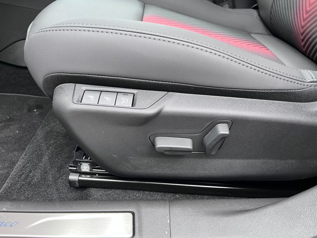 Alfa Romeo Junior 2025