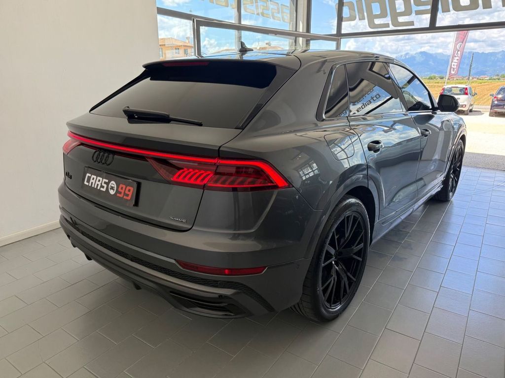 Audi Q8 2021
