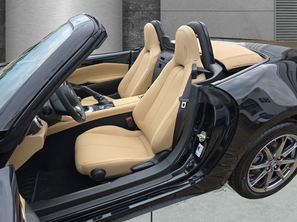 Mazda MX-5 2025