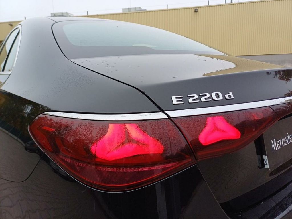 Mercedes-Benz E 220 2024
