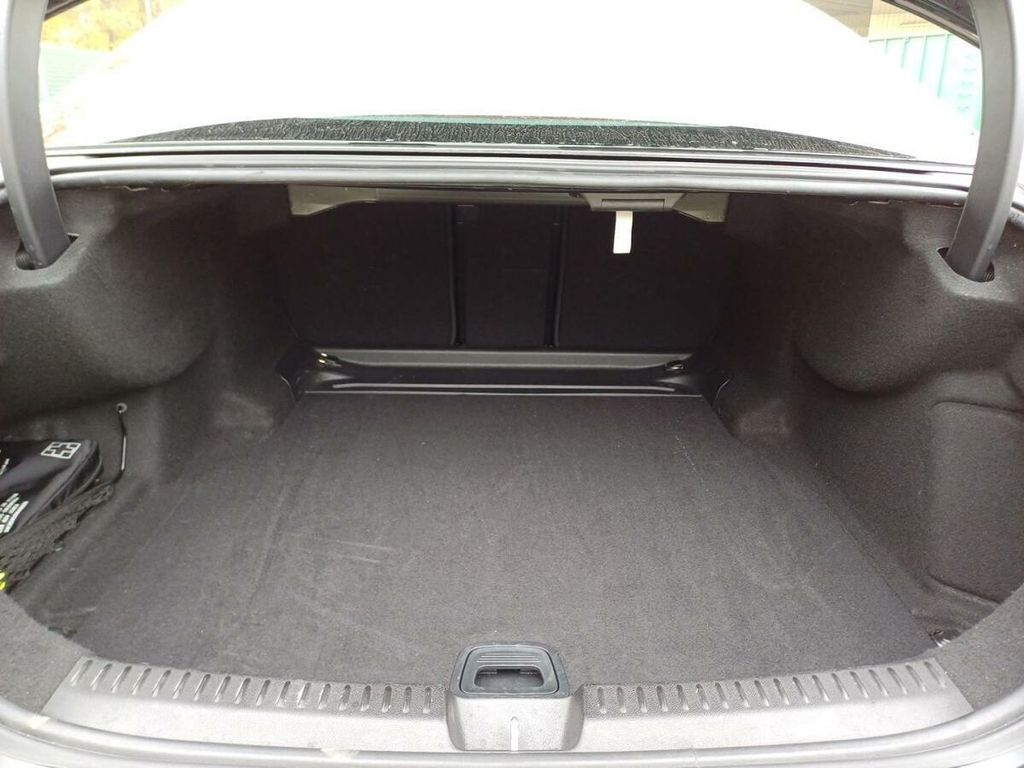 Mercedes-Benz E 220 2024