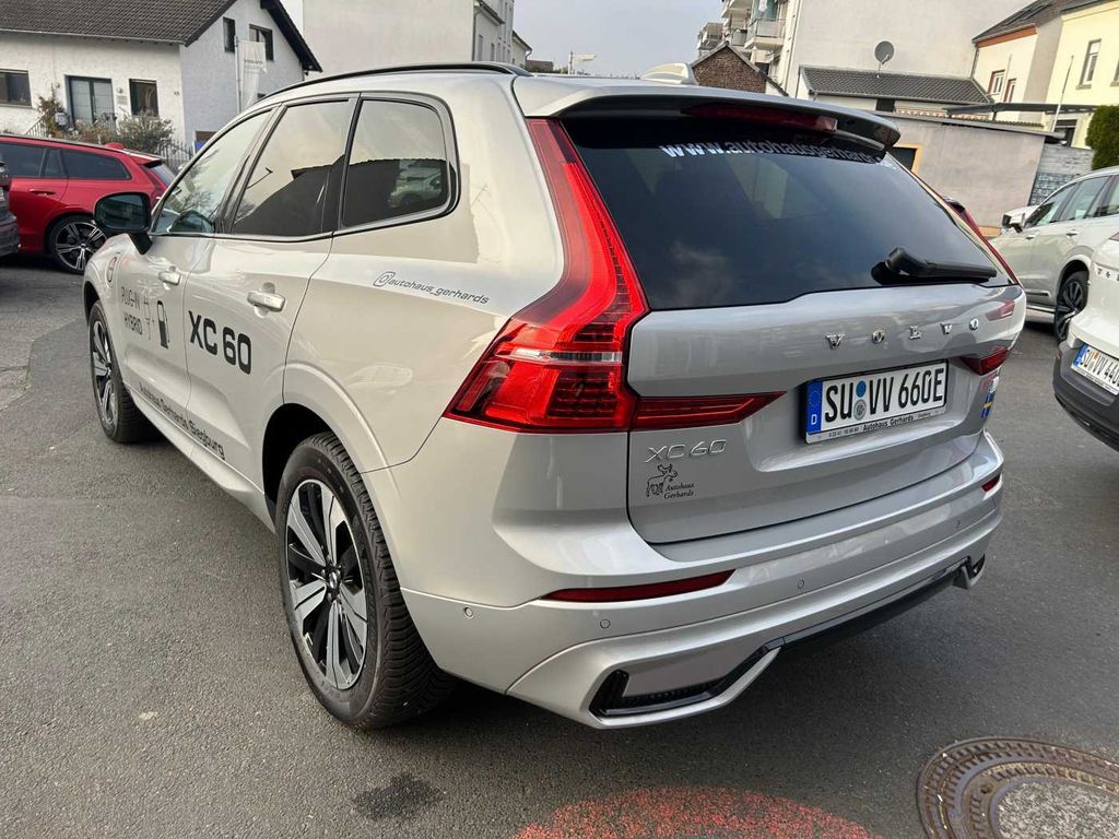 Volvo XC60 2025