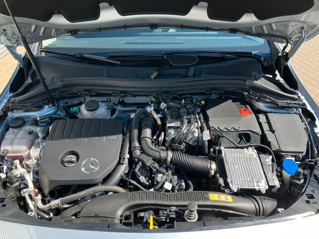 Mercedes-Benz B 250 2024