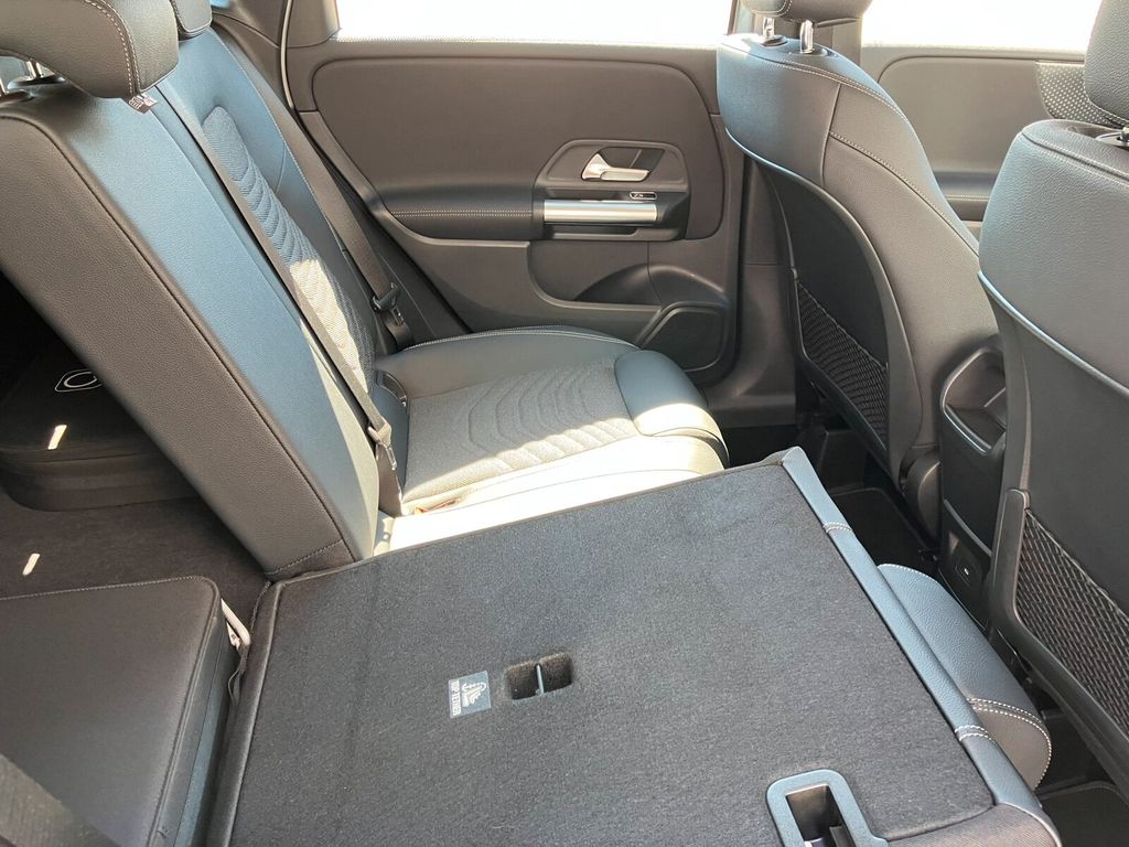 Mercedes-Benz B 250 2024