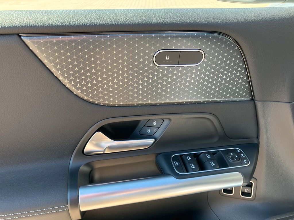 Mercedes-Benz B 250 2024