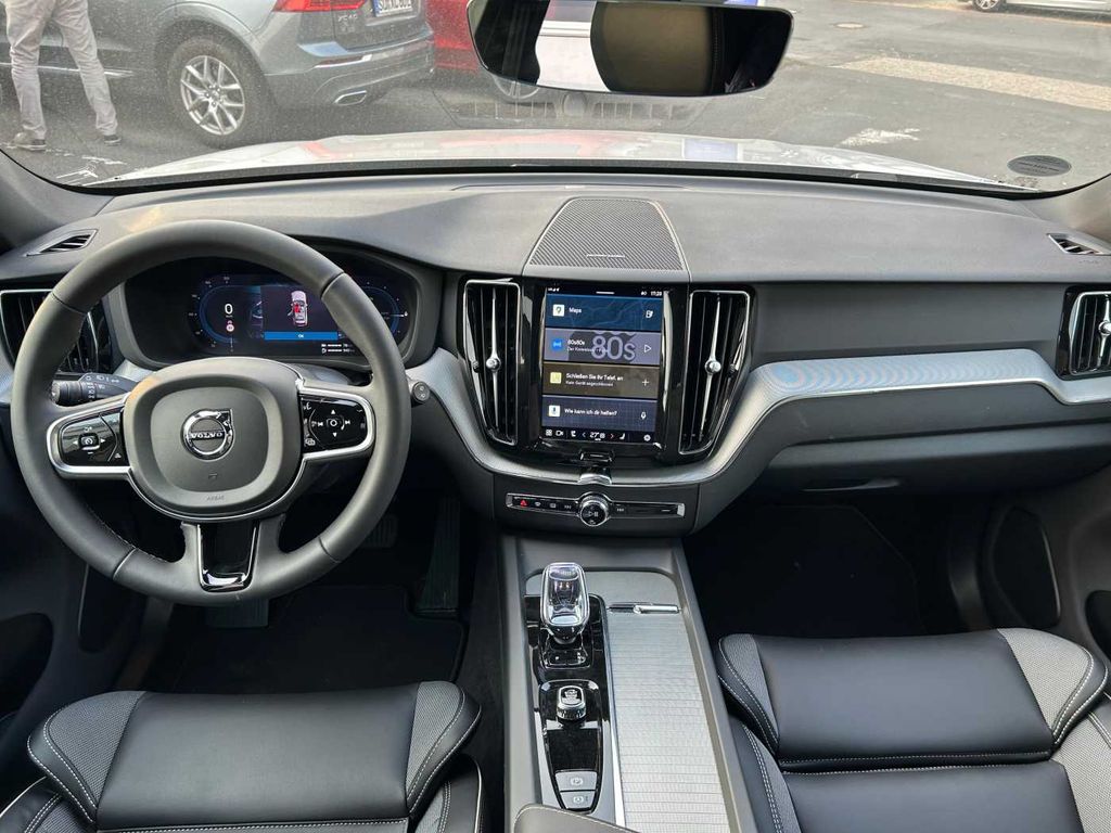 Volvo XC60 2025